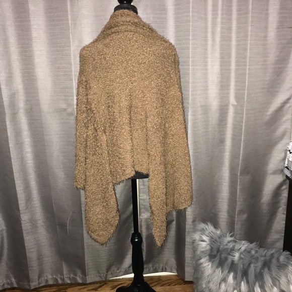 Sweater - Picture 2 of 3